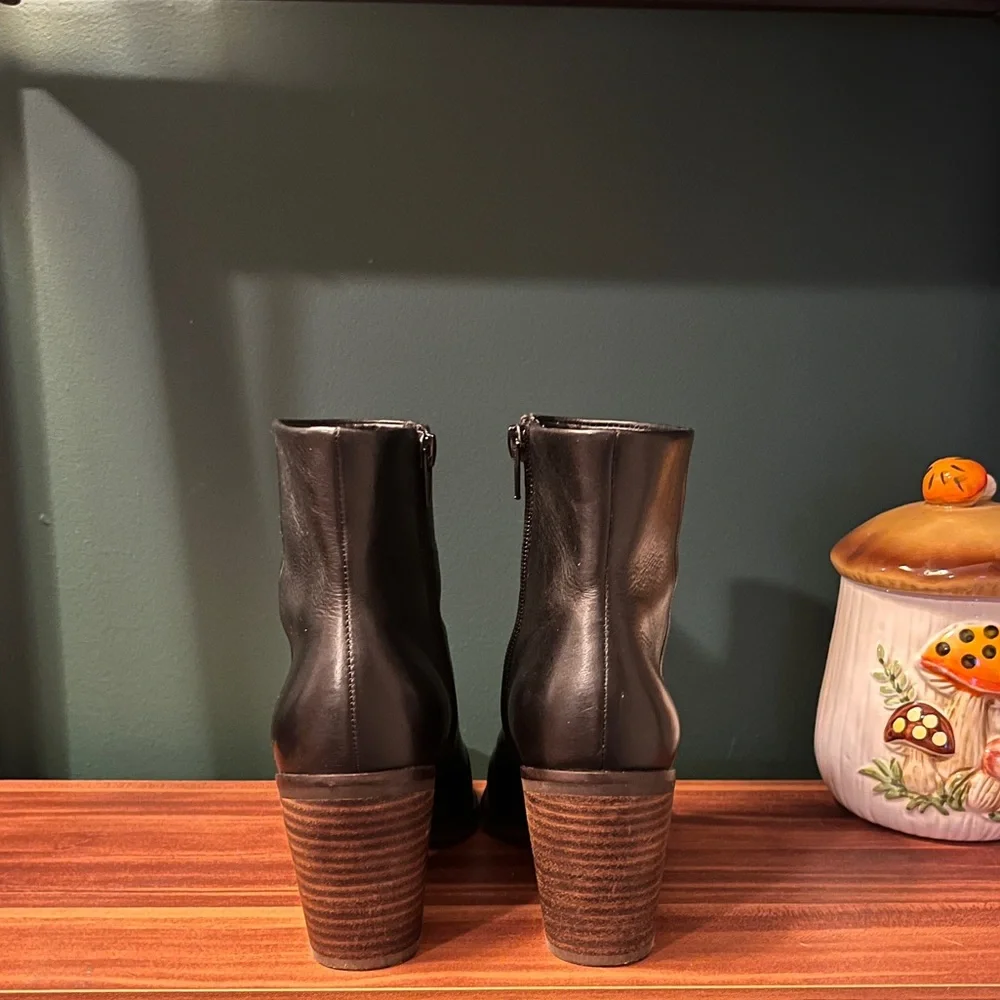 Lucky Brand Heel Ankle Boot - Picture 6 of 9